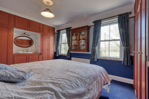 Photo 25- click for photo gallery